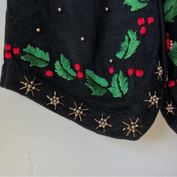 Vintage Cove Creek Christmas Holiday Vest - Picture 10 of 16